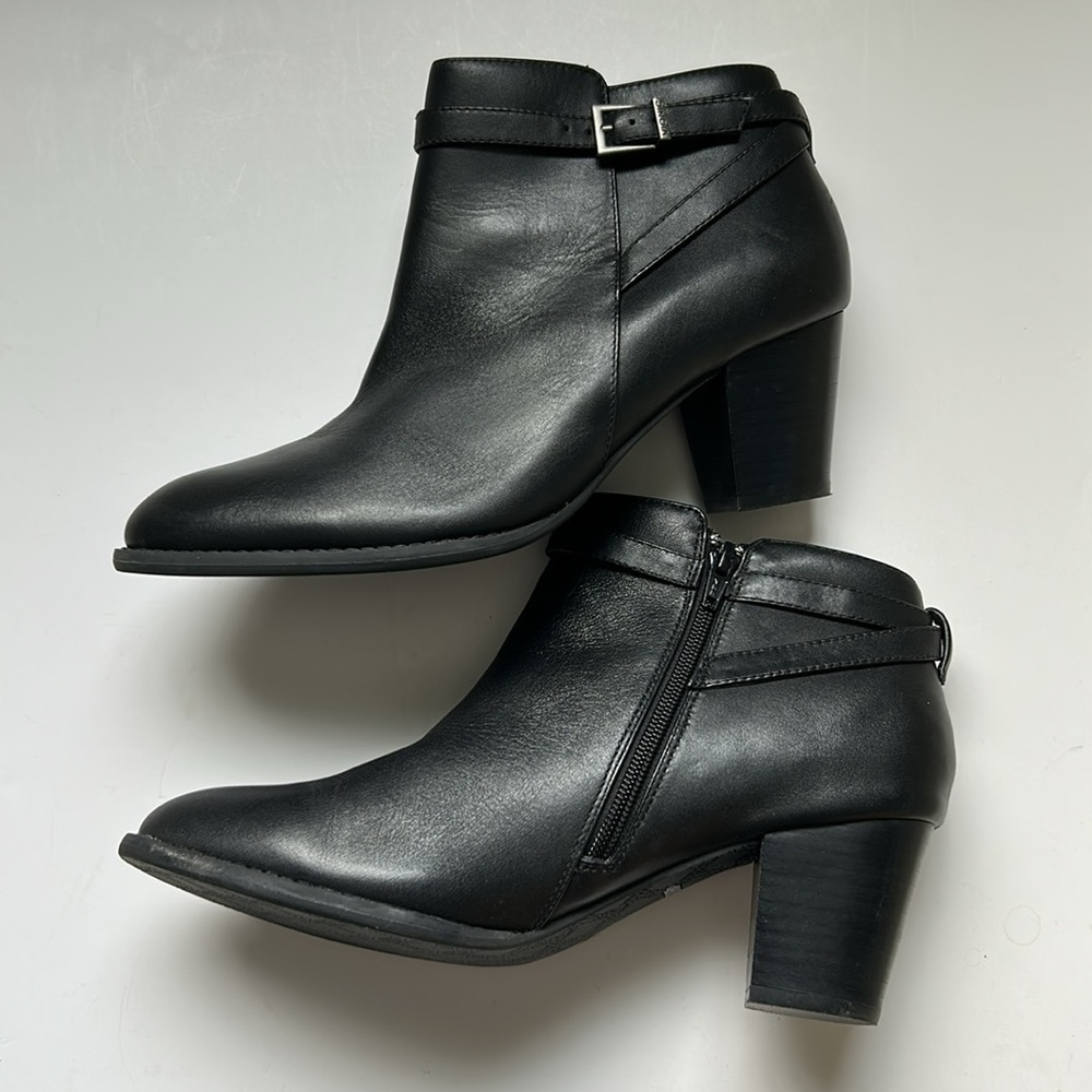 Vionic Upton Black Leather Ankle Booties 9.5 - image 5
